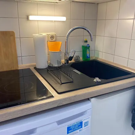 Charming Apartment - Balcony - Wifi - Kitchen Magdeburg Exterior photo