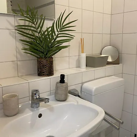Charming Apartment - Balcony - Wifi - Kitchen Magdeburg Exterior photo